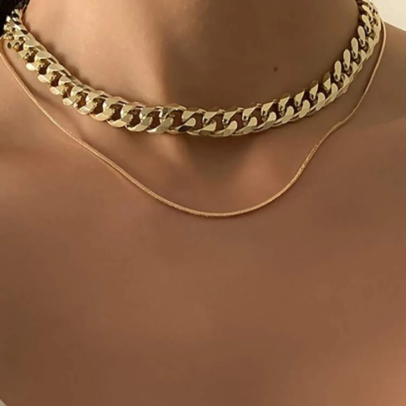 mam262 Jewelry - Gold Layered Chain Link Necklace